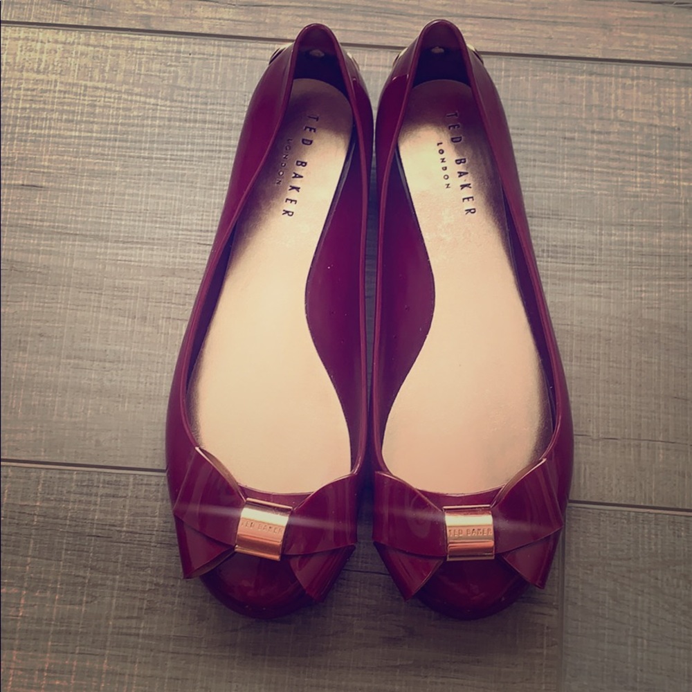 TED BAKER maroon flats